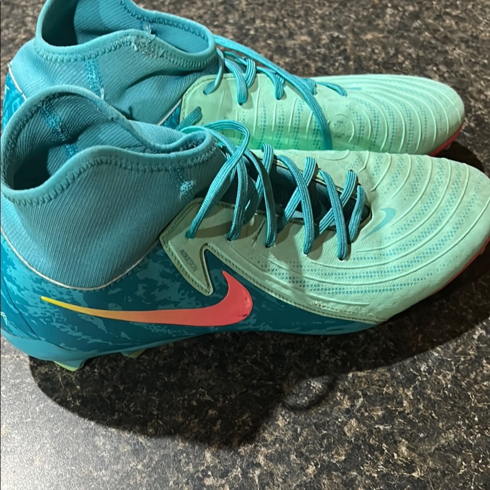 Nike Turquoise Soccer Cleats